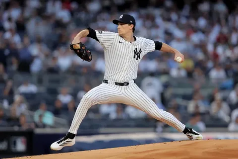 Yankees vs Giants: A Historic Baseball Rivalry Across Leagues yankees vs giants